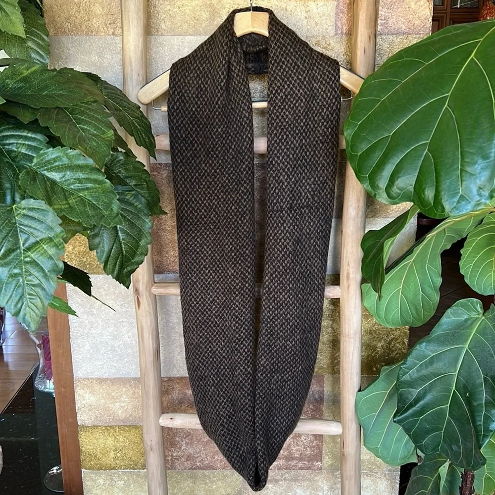 Wooden Ships Women’s Dylan Eternity Scarf — Warm Brown/Black Infinity Knit Scarf
